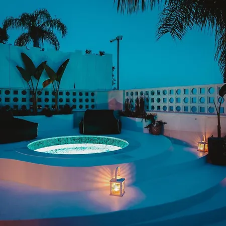 Q Coconuts Seaside דירה