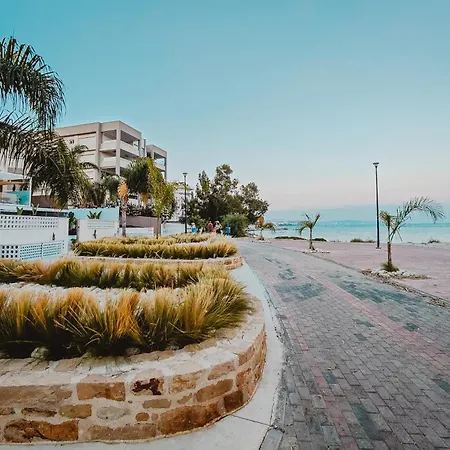 Q Coconuts Seaside דירה *