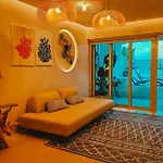 Q Coconuts Seaside Λεμεσός