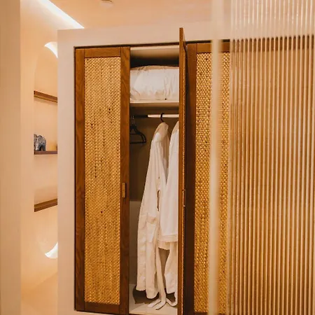 Q Coconuts Seaside Apartamento Limassol