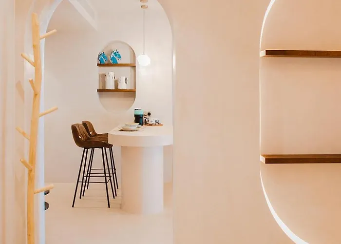 Q Coconuts Seaside *