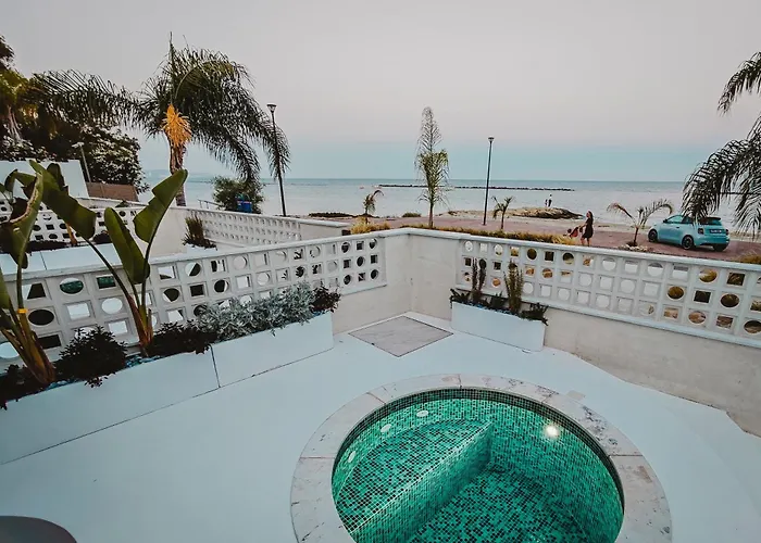 Q Coconuts Seaside Lemesos